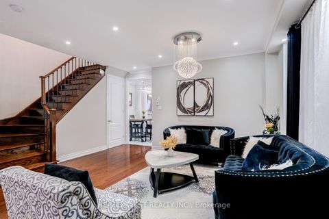 Photo 7 at 238 Wardlaw Place, Vellore Village, Vaughan