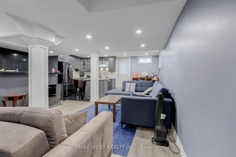Photo 29 at 238 Wardlaw Place, Vellore Village, Vaughan