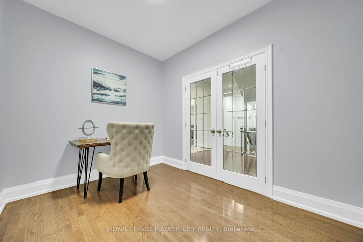 Photo 11 at 44 YOUNG GARDEN Crescent, Credit Valley, Brampton