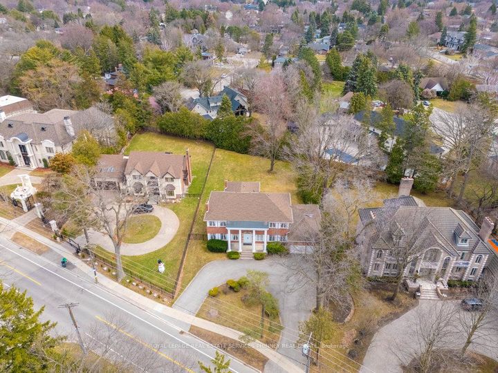 Photo 1 at 2390 Mississauga Road, Sheridan, Mississauga