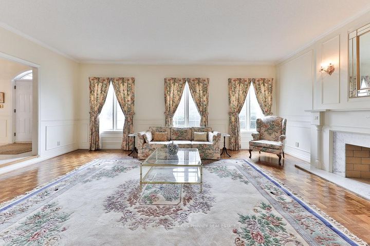 Photo 6 at 2390 Mississauga Road, Sheridan, Mississauga