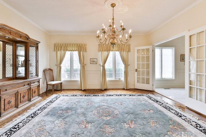 Photo 8 at 2390 Mississauga Road, Sheridan, Mississauga