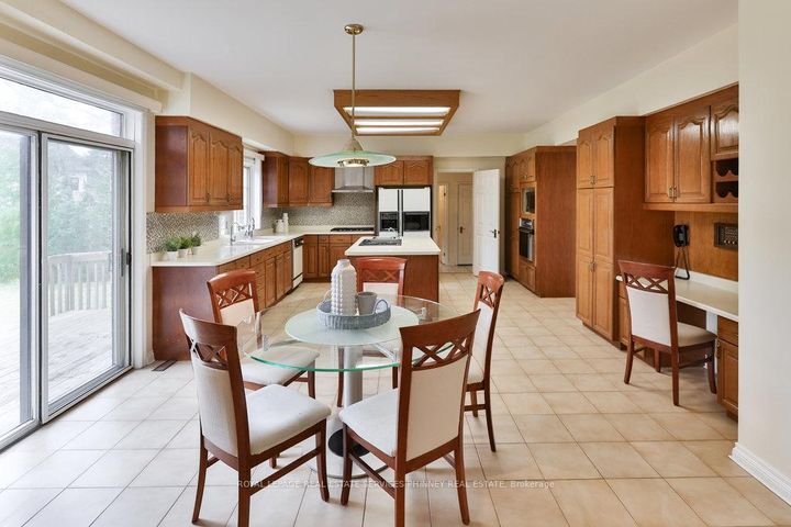 Photo 15 at 2390 Mississauga Road, Sheridan, Mississauga