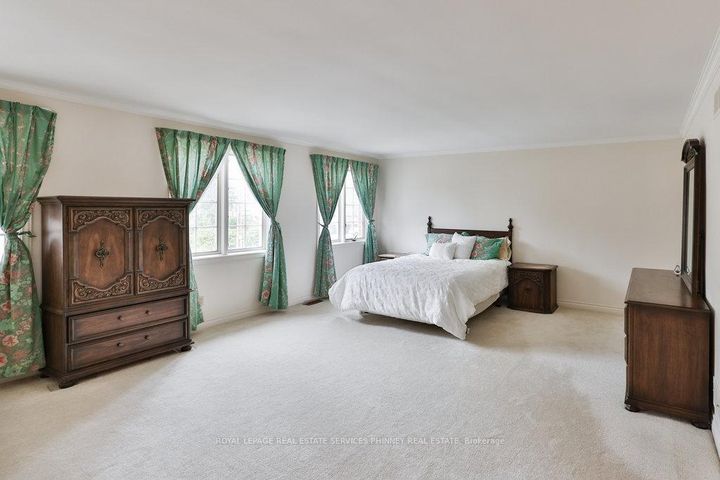 Photo 25 at 2390 Mississauga Road, Sheridan, Mississauga