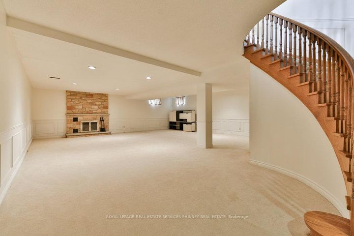 Photo 36 at 2390 Mississauga Road, Sheridan, Mississauga