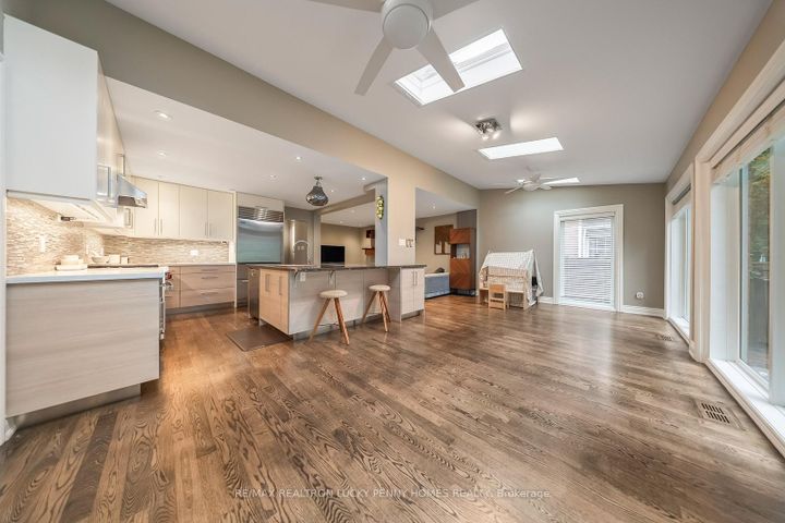 Photo 18 at 57 Longwater Chase, Unionville, Markham