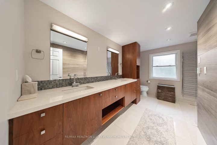 Photo 23 at 57 Longwater Chase, Unionville, Markham