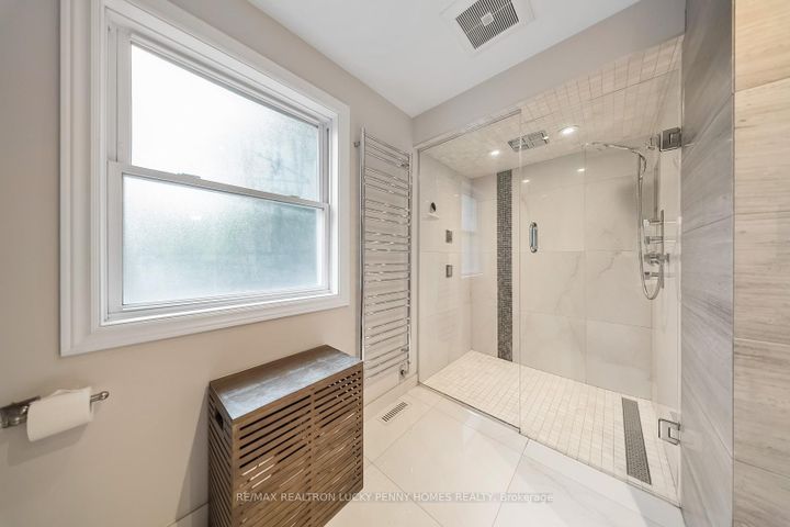 Photo 24 at 57 Longwater Chase, Unionville, Markham