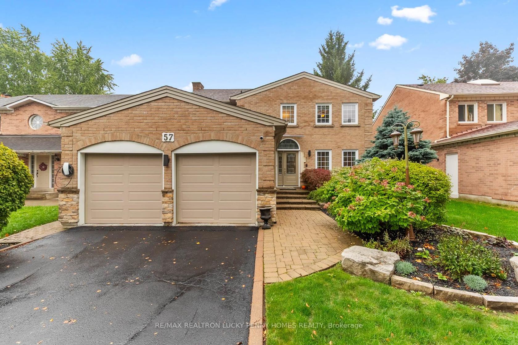 57 Longwater Chase, Unionville, Markham 2