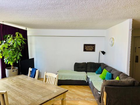 Photo 7 at 408 - 330 Dixon Road, The Westway, Toronto