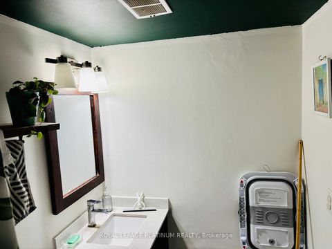 Photo 10 at 408 - 330 Dixon Road, The Westway, Toronto