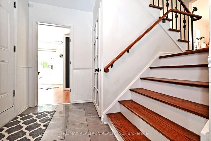 Photo 18 at 9 Karen Road, Donalda, Toronto
