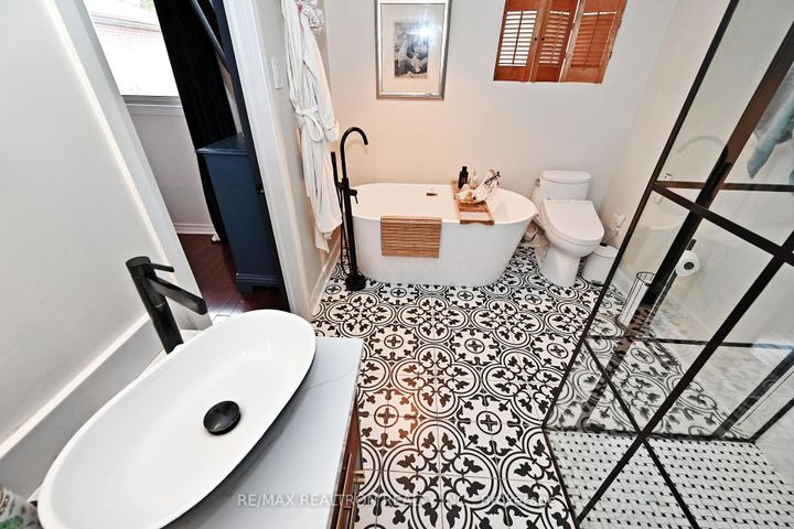 Photo 22 at 9 Karen Road, Donalda, Toronto
