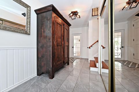 Photo 3 at 9 Karen Road, Donalda, Toronto