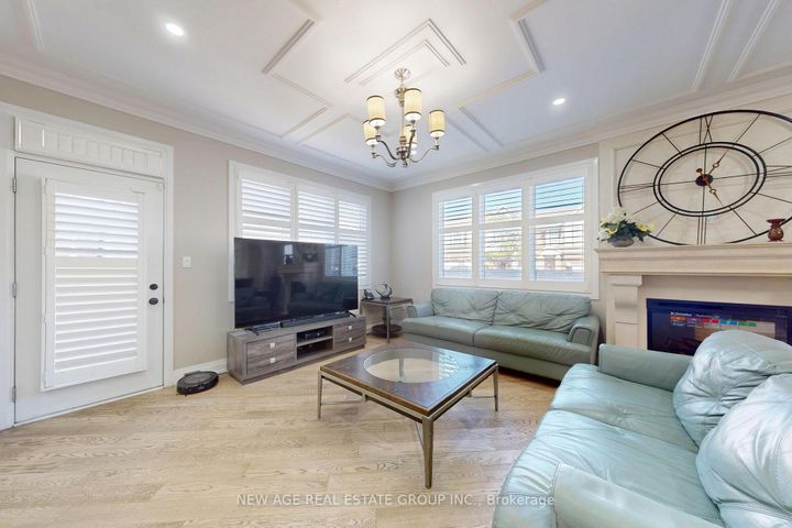 Photo 11 at 153 Whitlock Avenue, FO Ford, Milton