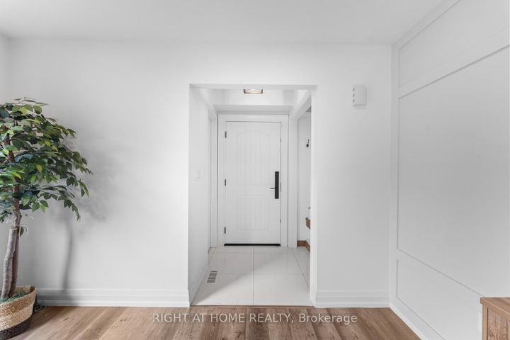 Photo 4 at 394 BAVERSTOCK Crescent, CL Clarke, Milton