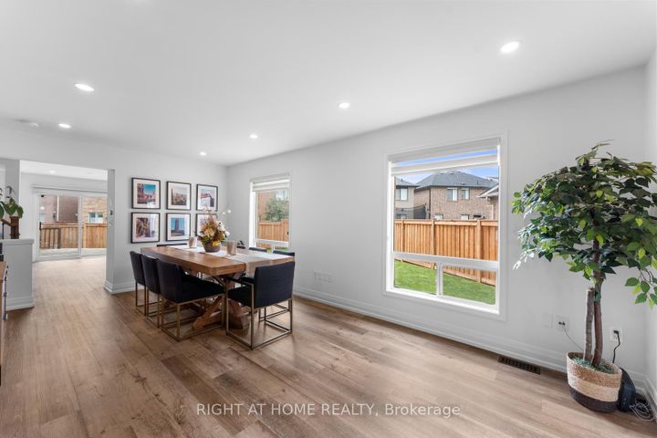 Photo 6 at 394 BAVERSTOCK Crescent, CL Clarke, Milton