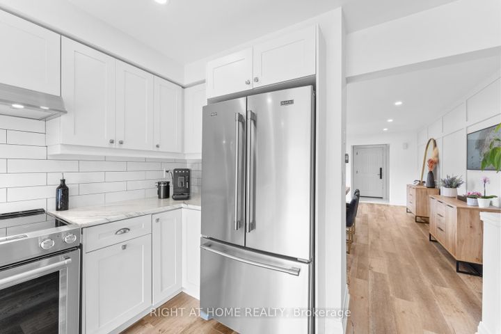 Photo 15 at 394 BAVERSTOCK Crescent, CL Clarke, Milton