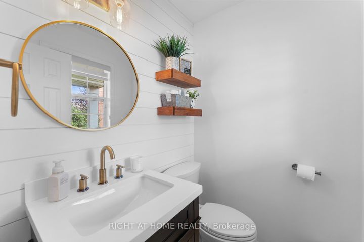 Photo 20 at 394 BAVERSTOCK Crescent, CL Clarke, Milton