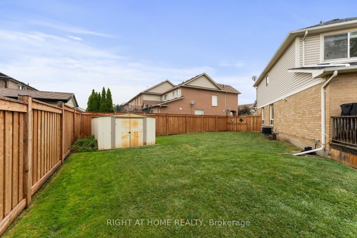 Photo 35 at 394 BAVERSTOCK Crescent, CL Clarke, Milton