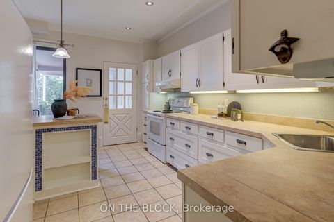 Photo 6 at 220 Fairview Avenue, Junction Area, Toronto