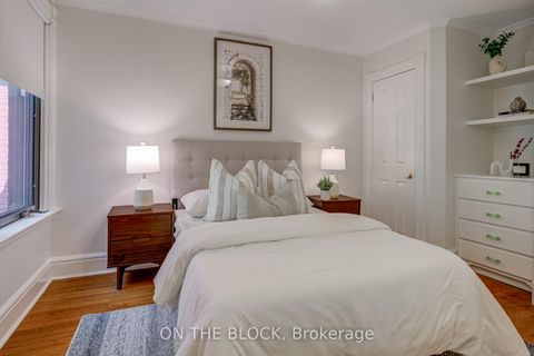 Photo 11 at 220 Fairview Avenue, Junction Area, Toronto