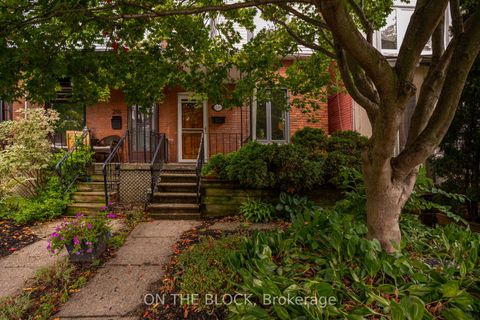 Photo 32 at 220 Fairview Avenue, Junction Area, Toronto