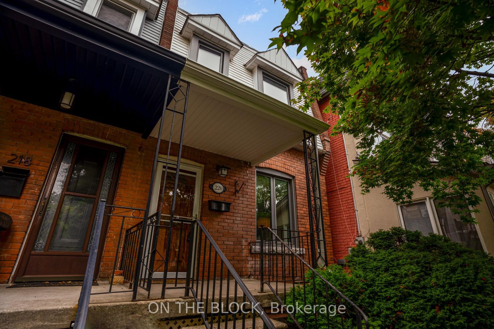 220 Fairview Avenue, Junction Area, Toronto 