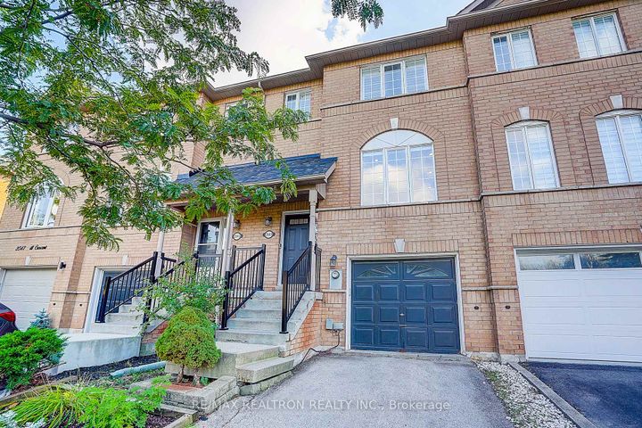Photo 1 at 2543 Gill Crescent, RO River Oaks, Oakville