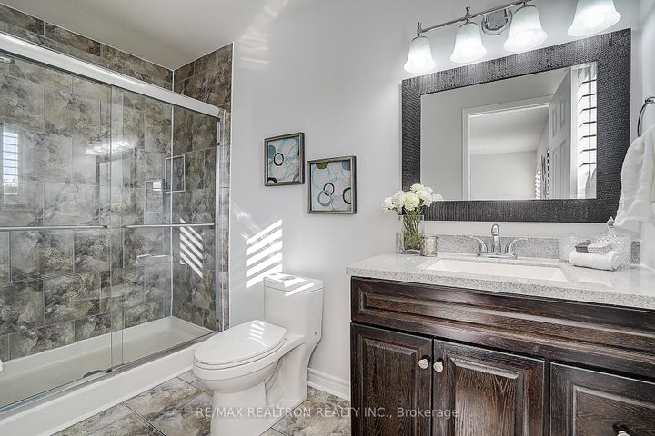 Photo 25 at 2543 Gill Crescent, RO River Oaks, Oakville