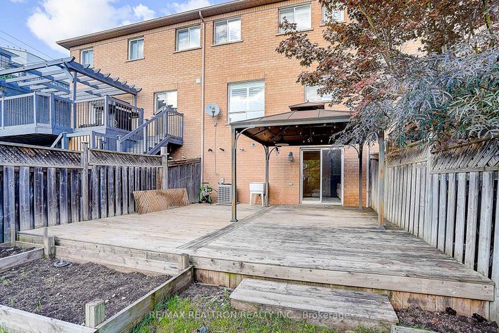 Photo 42 at 2543 Gill Crescent, RO River Oaks, Oakville