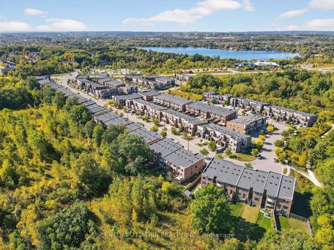 Photo 6 at 115 Dariole Drive, Rural Richmond Hill, Richmond Hill