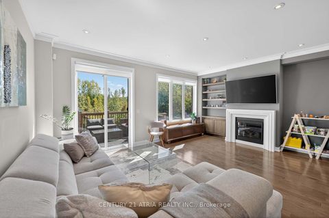 Photo 11 at 115 Dariole Drive, Rural Richmond Hill, Richmond Hill