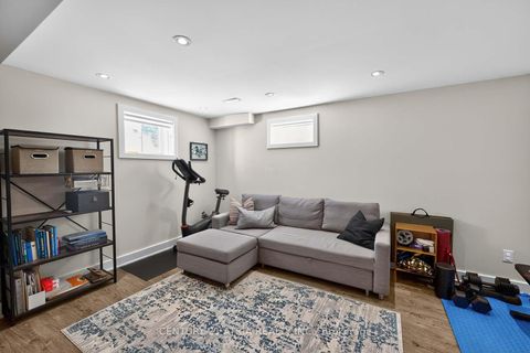 Photo 34 at 115 Dariole Drive, Rural Richmond Hill, Richmond Hill