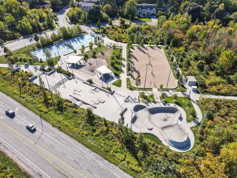 Photo 49 at 115 Dariole Drive, Rural Richmond Hill, Richmond Hill