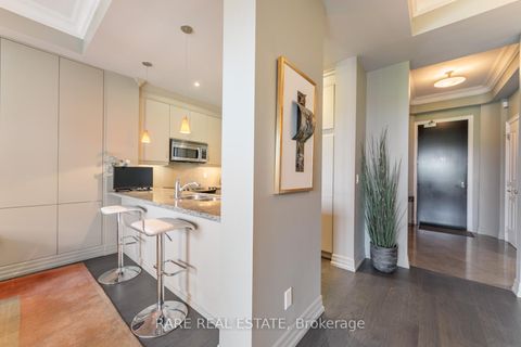 Photo 9 at 611 - 20 Burkebrook Place, York Mills, Toronto