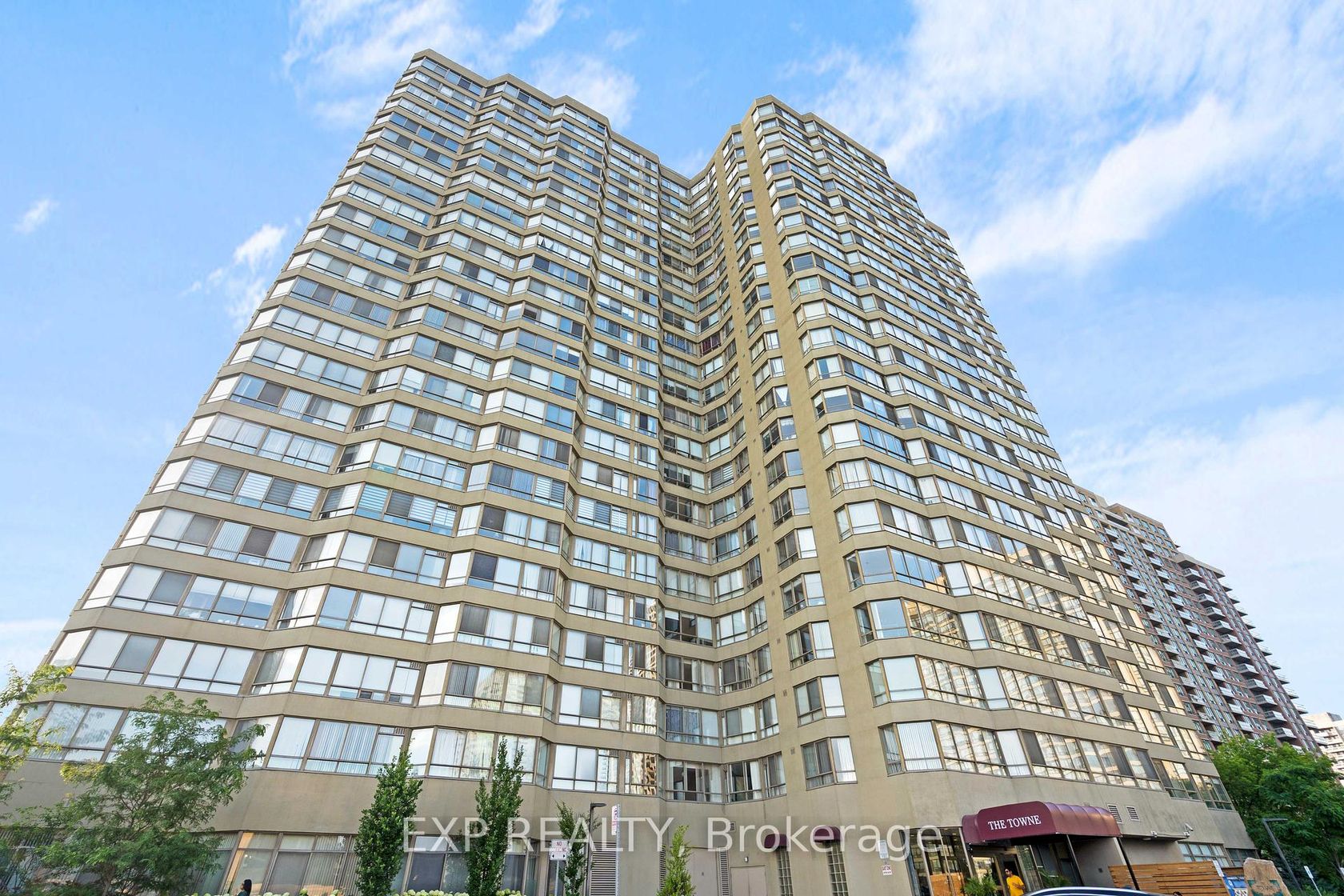 203 - 3605 Kariya Drive, City Centre, Mississauga 