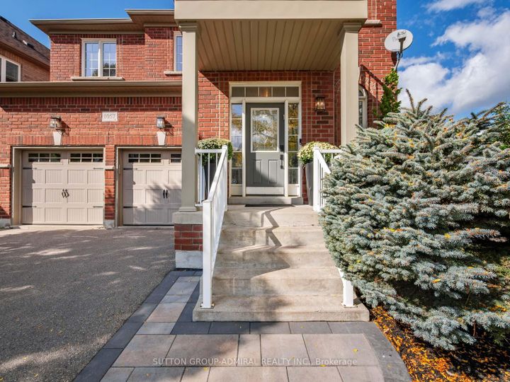 Photo 2 at 1057 Warby Trail, Wyndham, Newmarket