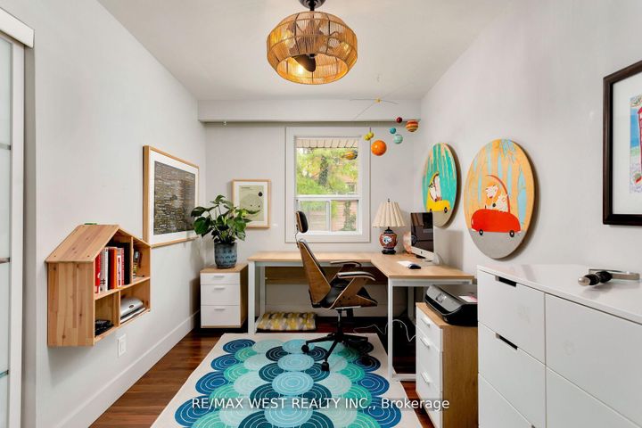 Photo 26 at 10 Vanellan Court, Queensway, Toronto