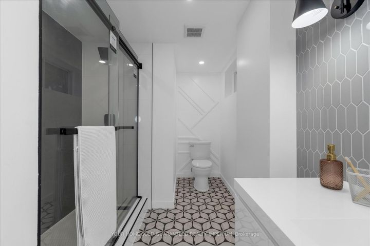 Photo 28 at 3 MULOCK Avenue, Sunninghill, Hamilton