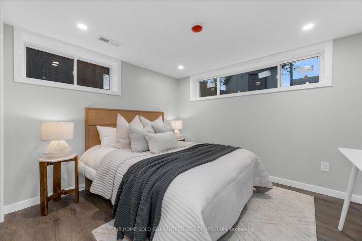 Photo 30 at 3 MULOCK Avenue, Sunninghill, Hamilton