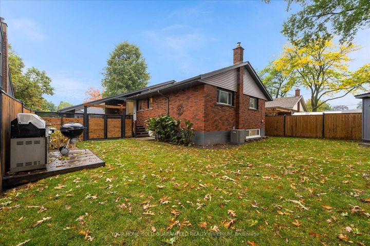 Photo 34 at 3 MULOCK Avenue, Sunninghill, Hamilton