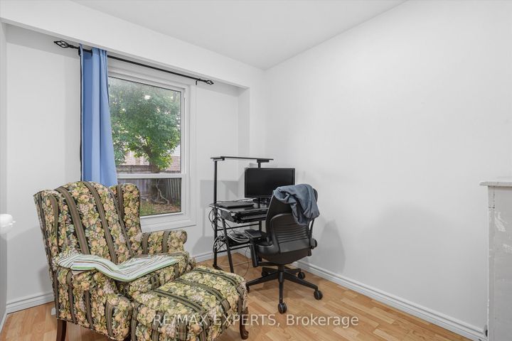 Photo 11 at 36 Nancy Mccredie Drive, Brampton West, Brampton