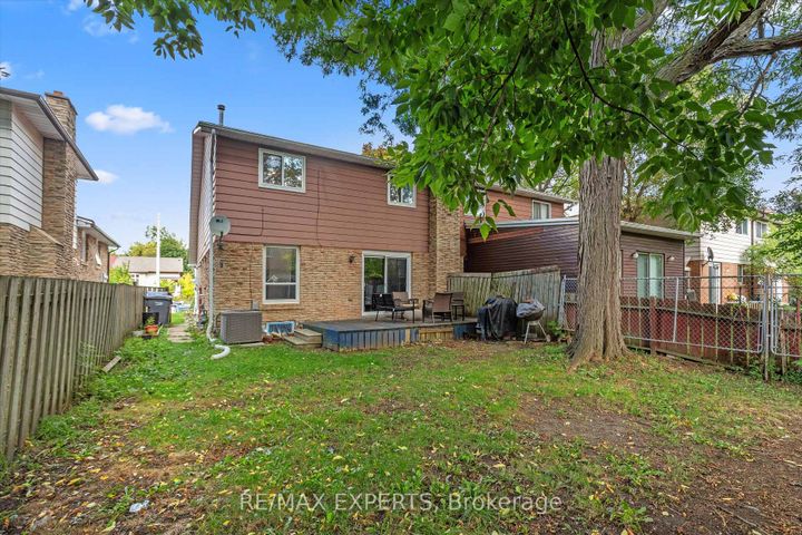 Photo 25 at 36 Nancy Mccredie Drive, Brampton West, Brampton