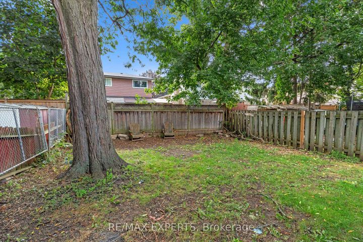 Photo 26 at 36 Nancy Mccredie Drive, Brampton West, Brampton
