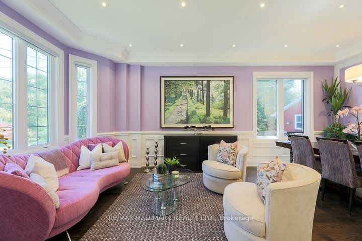 Photo 2 at 44 Scarboro Crescent, Cliffcrest, Toronto