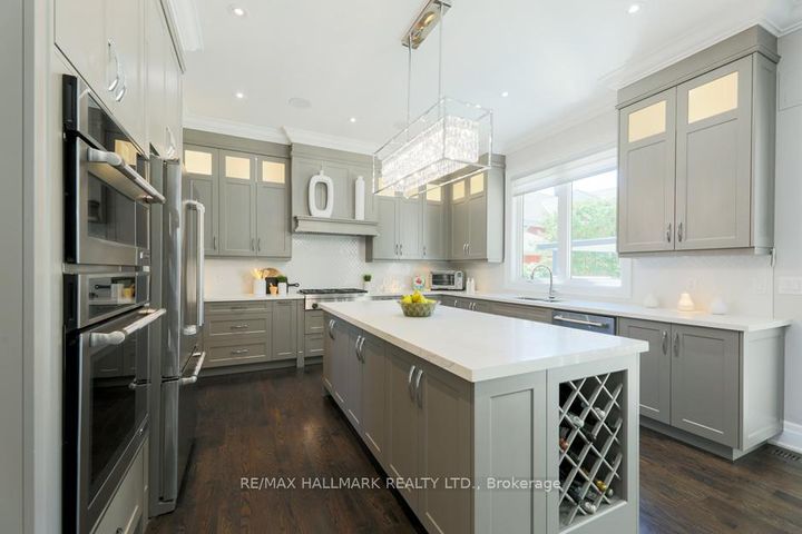 Photo 7 at 44 Scarboro Crescent, Cliffcrest, Toronto