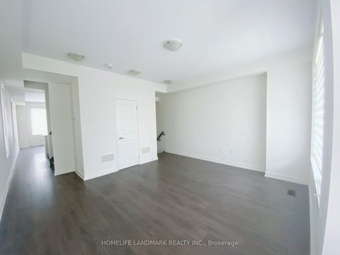 Photo 7 at 172 Squire Crescent, GO Glenorchy, Oakville