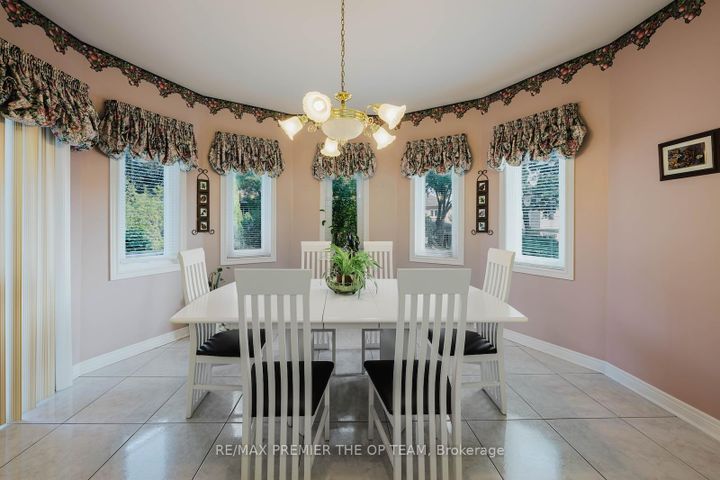 Photo 21 at 77 Malden Street, East Woodbridge, Vaughan