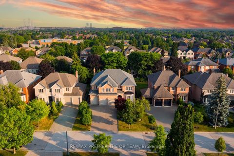 Photo 2 at 77 Malden Street, East Woodbridge, Vaughan